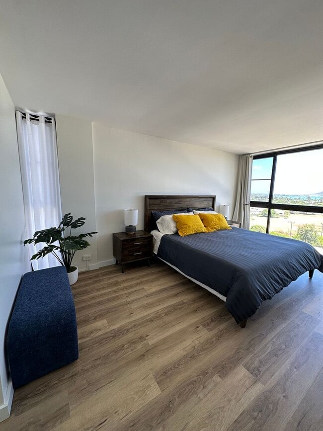 Building Photo - Stunning Panoramic Ocean Views! Fully furnished, fully renovated, 2 bedroom, 2 bathroom unit at W...