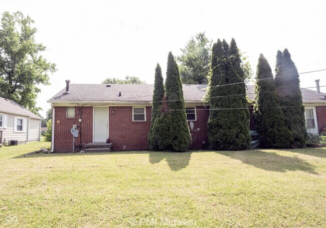 Building Photo - 5820 Grandview Dr