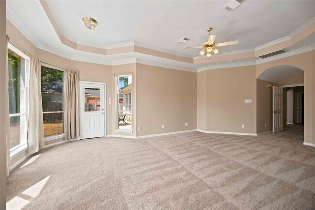 Building Photo - 14715 Golden Bough Ln