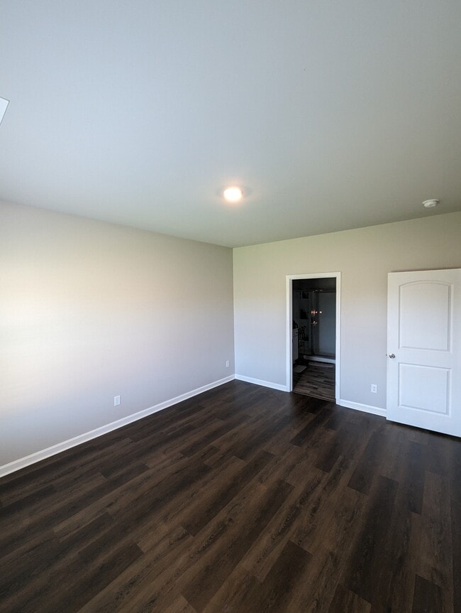 Building Photo - 122 Fellington Ct
