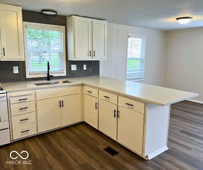 Building Photo - 6640 N 225 W