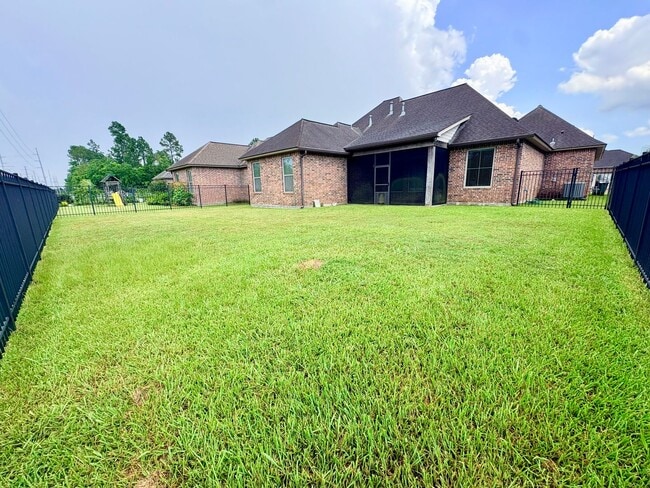 Building Photo - 3714 Willow Wood Dr