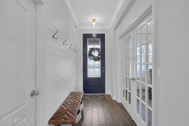 Building Photo - 187 Silverleaf Village Dr