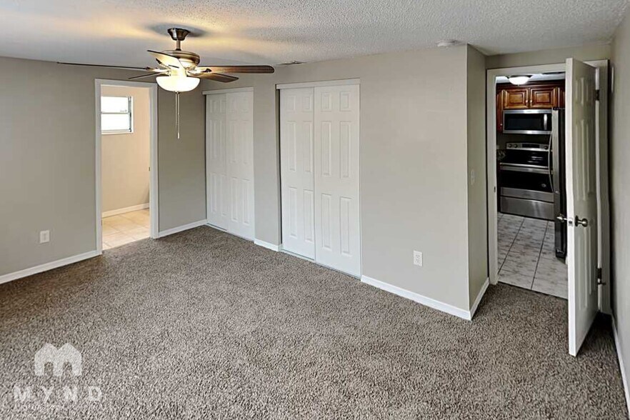 Building Photo - 6701 Village Grove Ct