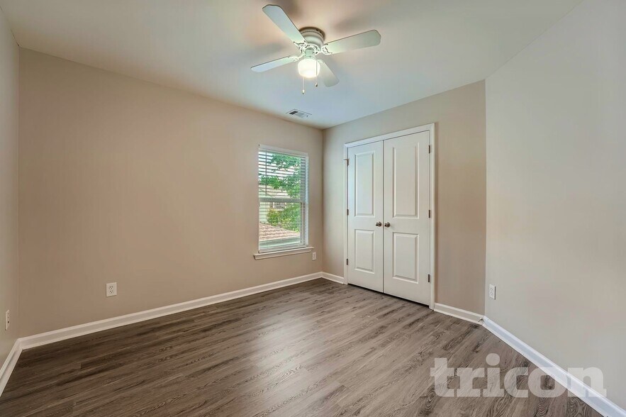 Building Photo - 209 Shaw Dr