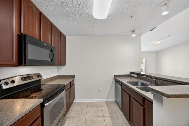 Building Photo - 13792 Herons Landing Way