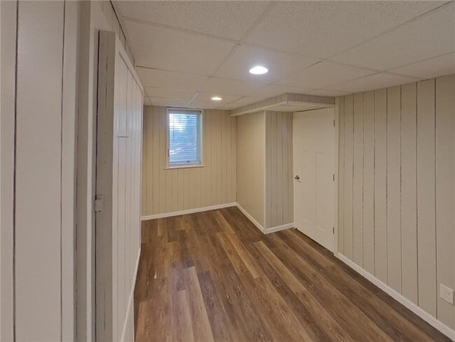 Building Photo - 1455 Oakdale Ave