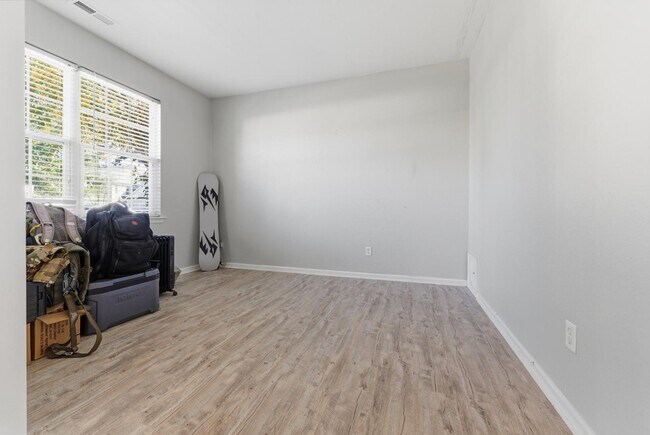 Building Photo - 3688 Cainhoy Ln