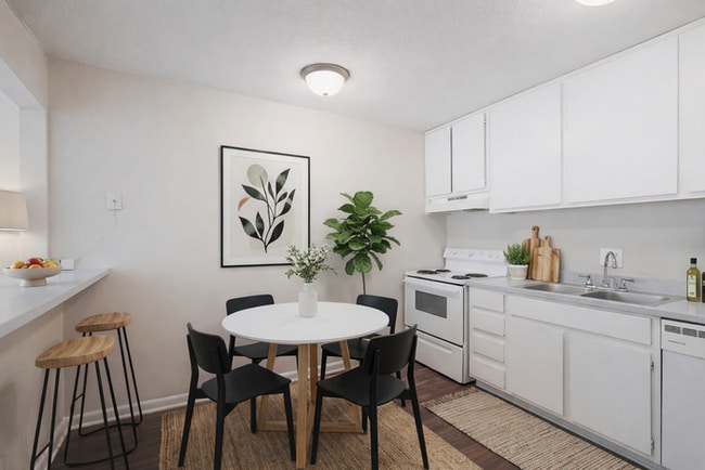 Building Photo - Spacious 1-Bedroom Living Near Emory & Toco Hills | 672 SF