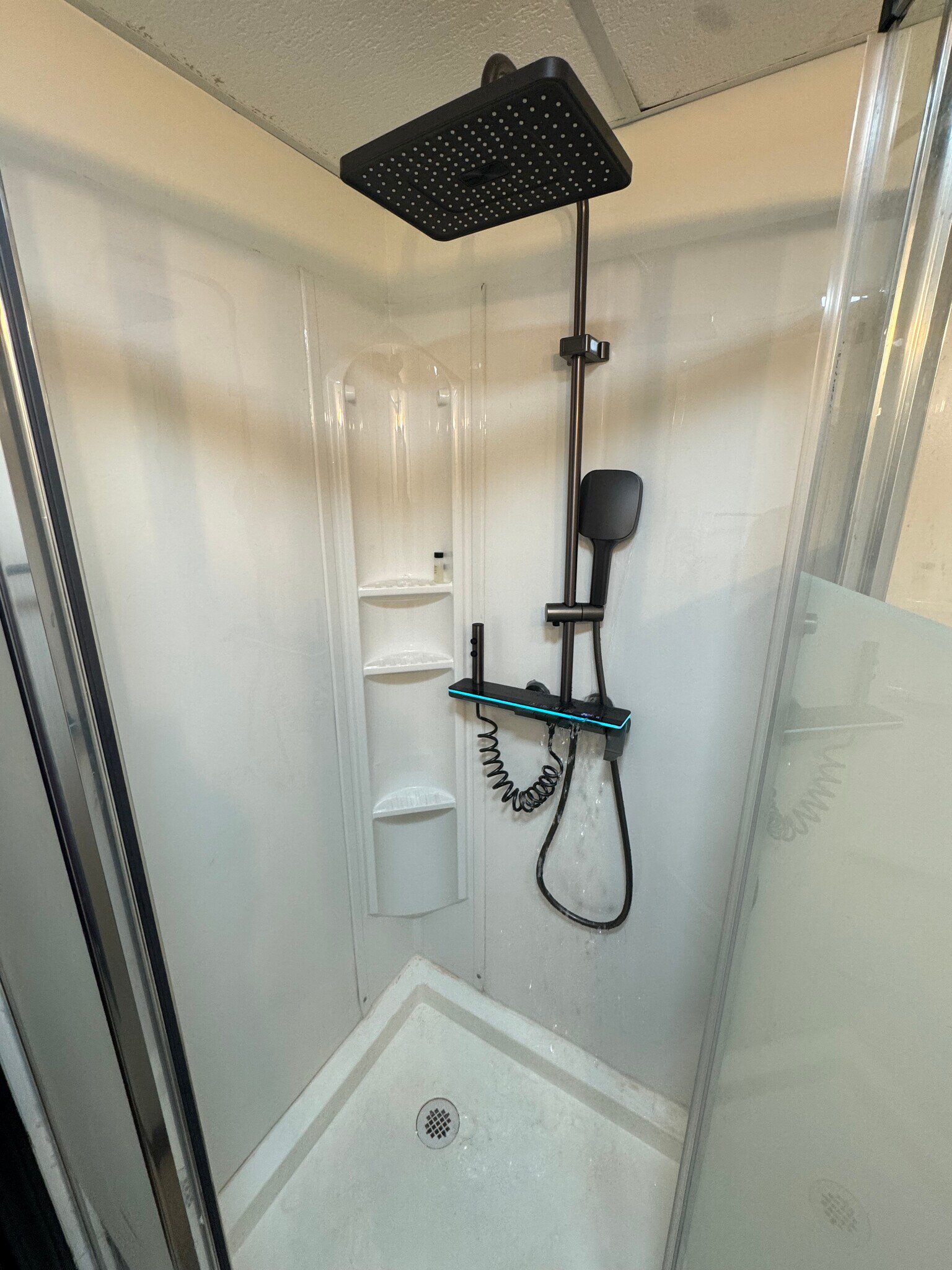 Building Photo - 1207 Sandburg Dr