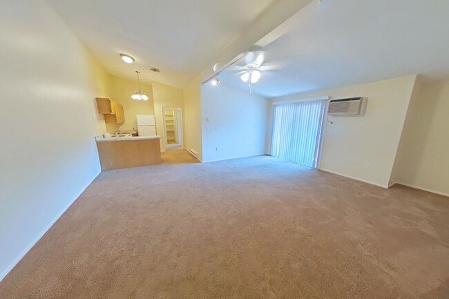 Building Photo - Long Meadow Landings