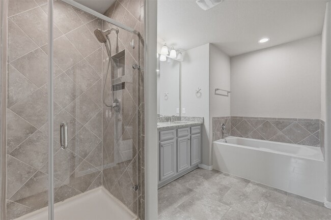 Building Photo - 12507 Fort Isabella Dr