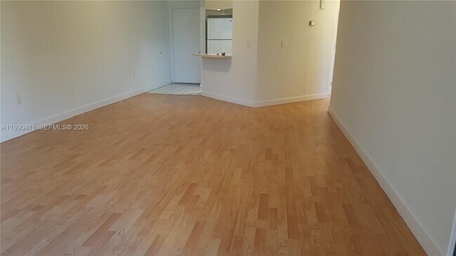 Building Photo - 8215 Lake Dr