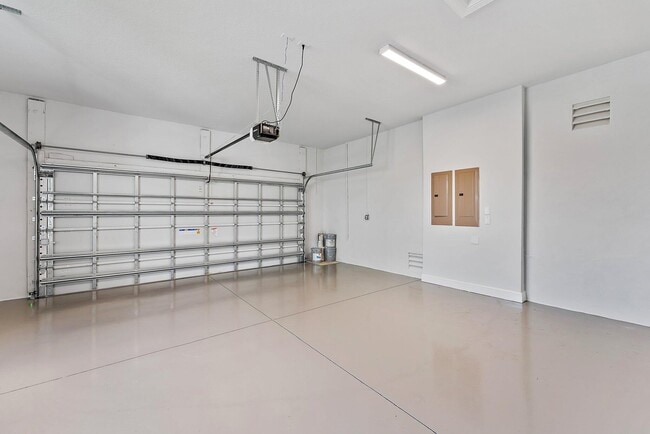Building Photo - 12680 Nautilus Cir