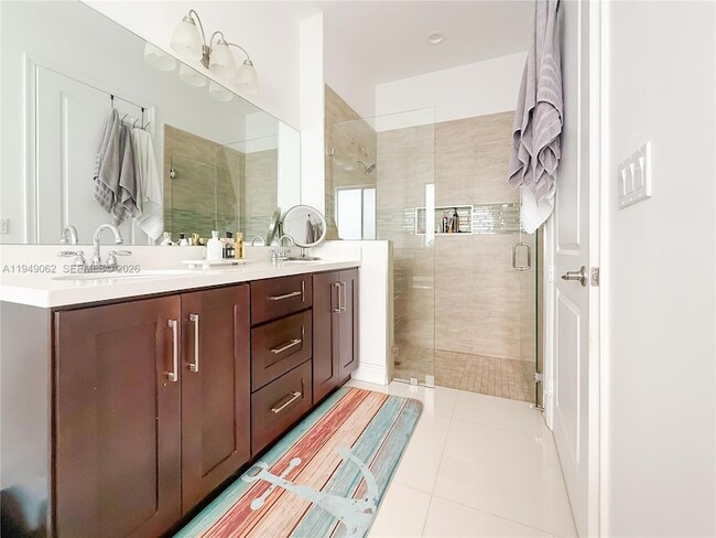 Building Photo - 17931 SW 152nd Ave