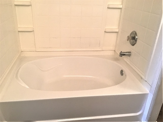 Building Photo - 9530 Belleclarie Ln