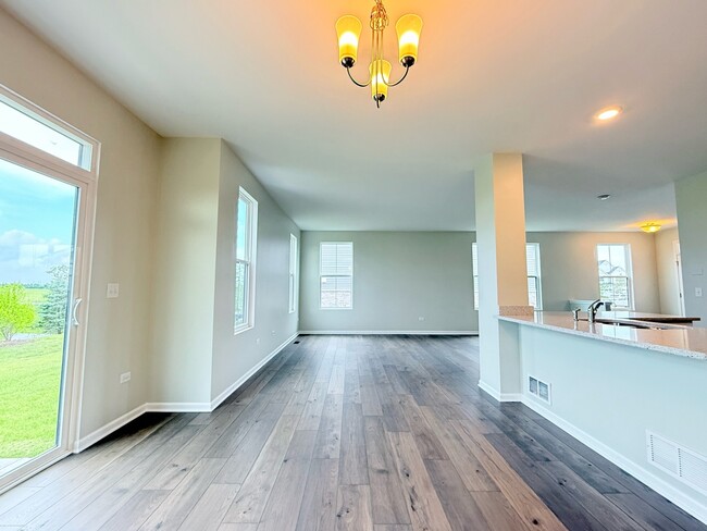 Building Photo - 4216 Chelsea Mnr Cir