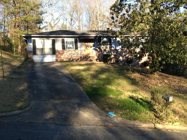 Primary Photo - 908 Redstone Ln