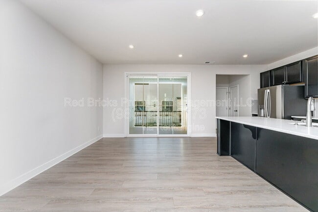 Building Photo - 9908 Violets Dream St NW