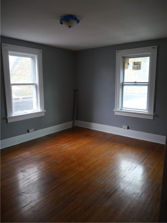 Building Photo - 986 Bay St