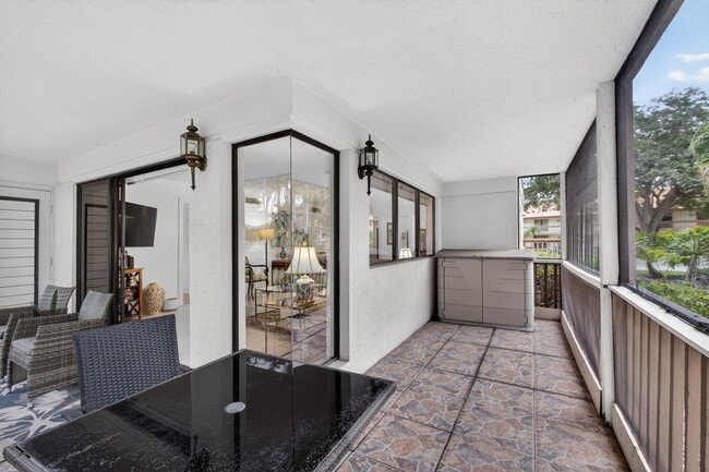 Building Photo - 611 Brackenwood Cove