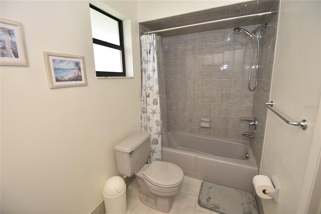 Building Photo - 18 Covington Ln