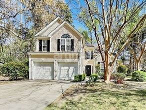 Building Photo - 34 Old Farm Rd