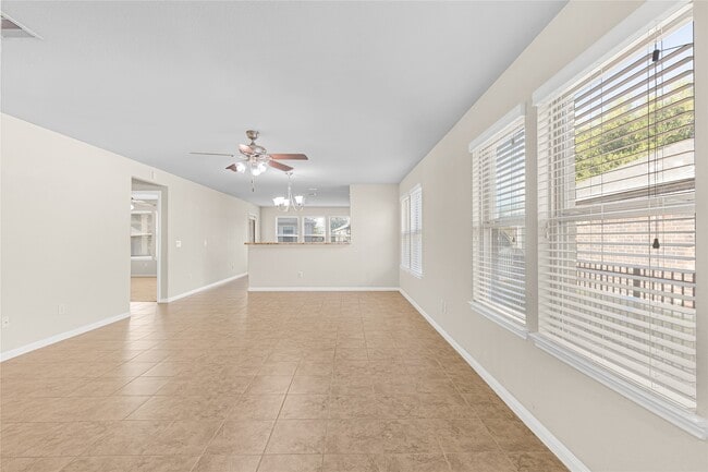 Building Photo - 3710 Saddlebag Way