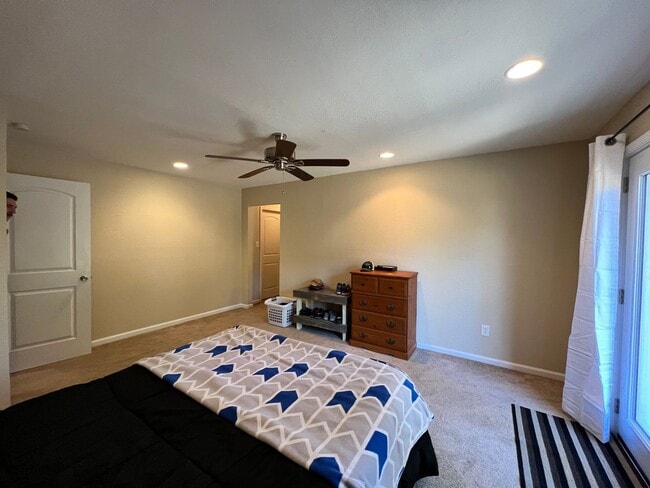 Building Photo - Beautiful one story home in Norfolk
