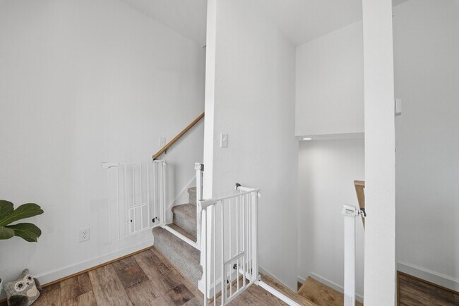 Building Photo - 4331 Pinter Ln