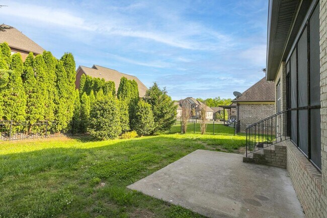 Building Photo - 7002 Brindle Ridge Way