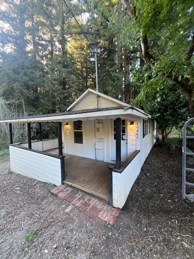 Primary Photo - 1946 Green Valley Rd