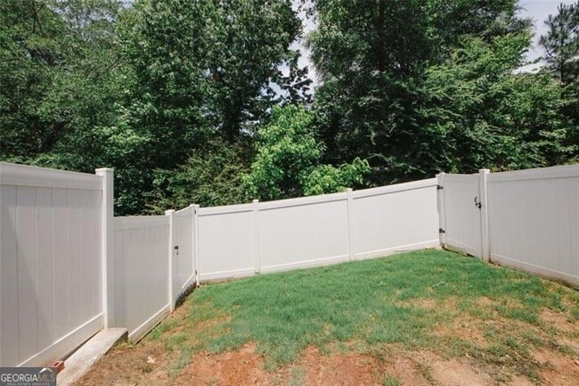 Building Photo - 10162 Benton Woods Dr