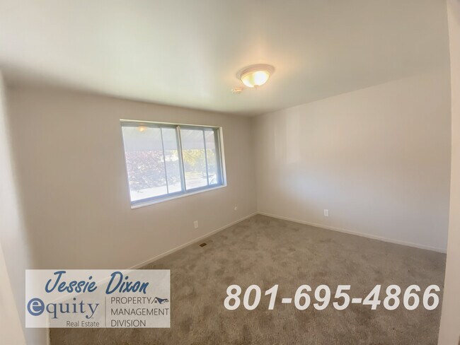 Building Photo - 5136 1250 W