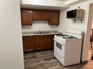 Building Photo - 73357 Van Dyke Rd