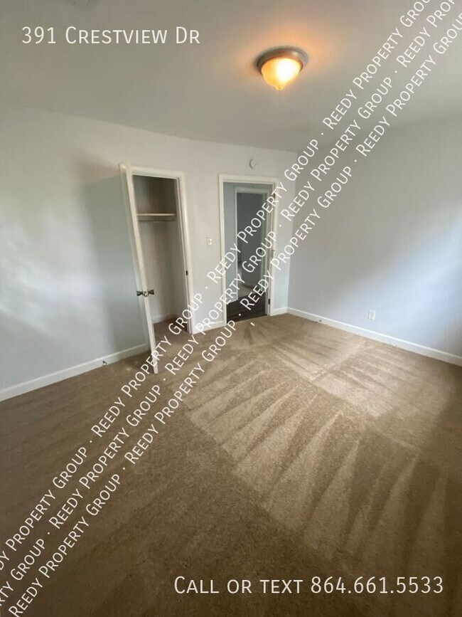 Building Photo - 391 Crestview Dr