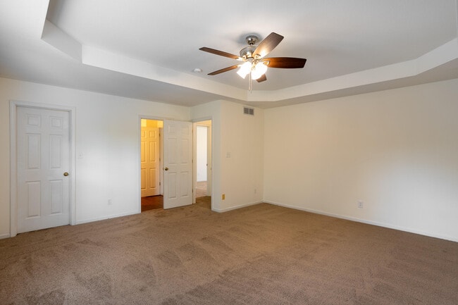 Building Photo - 5003 Roscoe Rdg