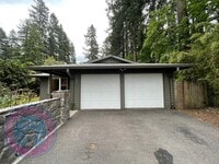 Building Photo - Lake Oswego! Lake Grove Ranch, Beautiful Outdoor Living Space, Park Like Setting!  Single Level R...