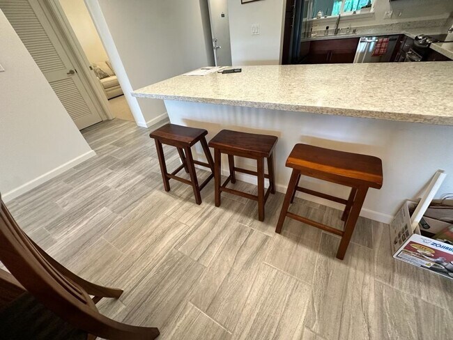 Building Photo - Furnished 2BR/2BA at Ka Malanai in Kailua + Central A/C & 2 Parking