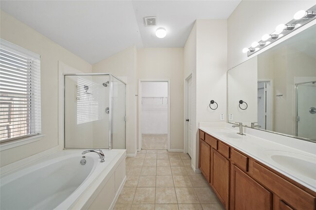 Building Photo - 21707 Winsome Rose Ct