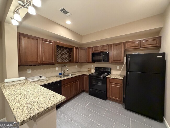 Building Photo - 2862 Piedmont Enclave Ct