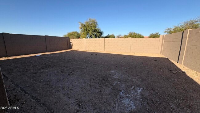 Building Photo - 5602 W Mauna Loa Ln