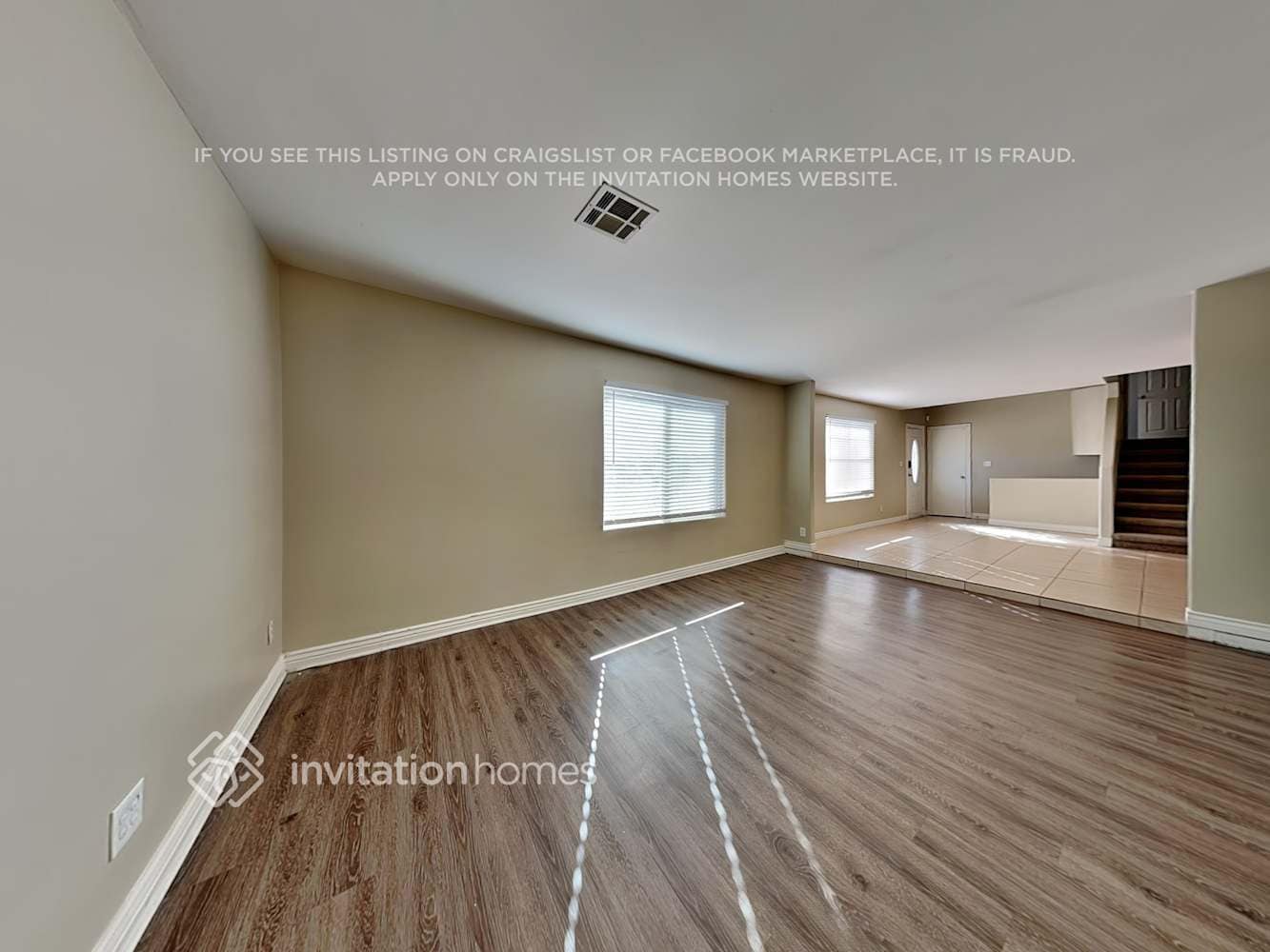 Building Photo - 3808 W Columbine Dr