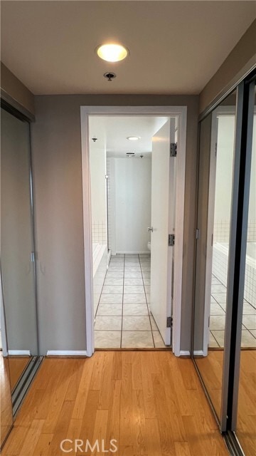 Building Photo - 525 E Seaside Way