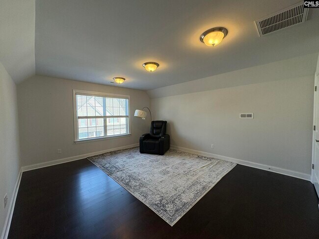 Building Photo - 178 Thacher Lp