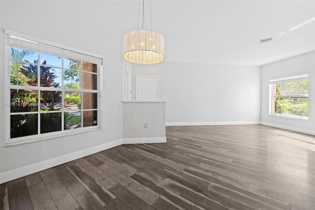 Building Photo - 874 NW 170th Terrace