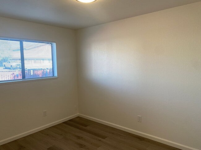 Building Photo - 433 Timothy Way