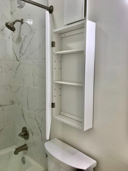 Building Photo - 21 Vaughns Gap Rd