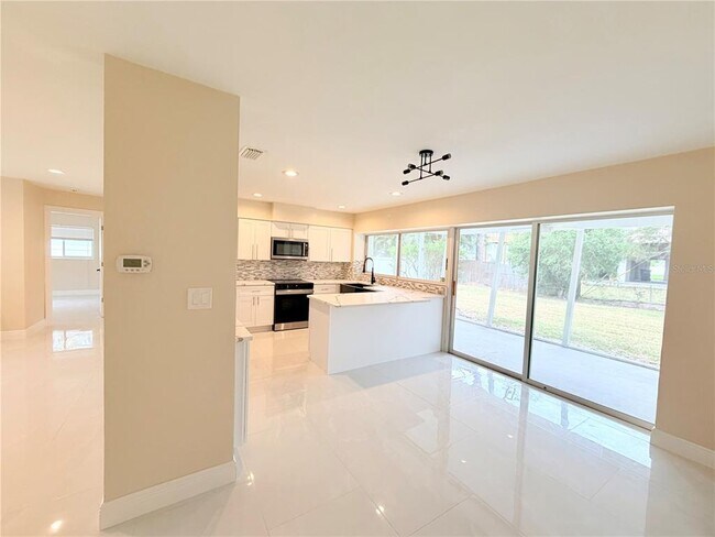 Building Photo - 4866 Huntington St NE