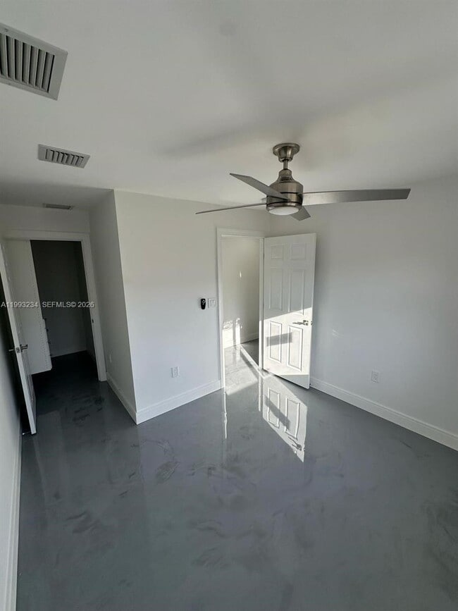 Building Photo - 2110 NW 91st Terrace